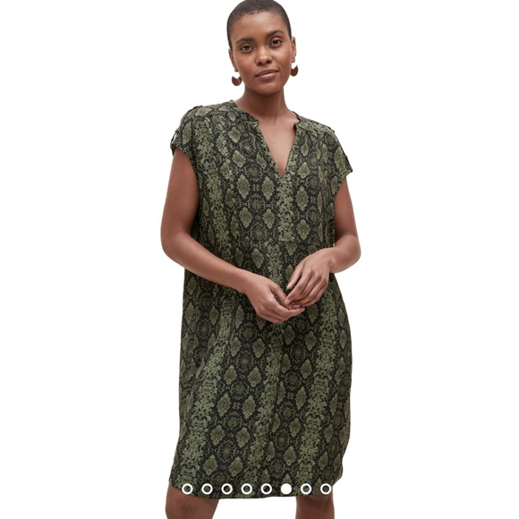 Anthropologie Dresses & Skirts - Anthropologie Olive and Black Patterned Blouse Womens dress size XS GUC